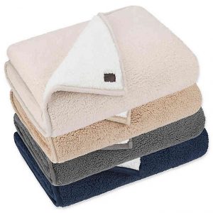 UGG® Classic Sherpa Throw